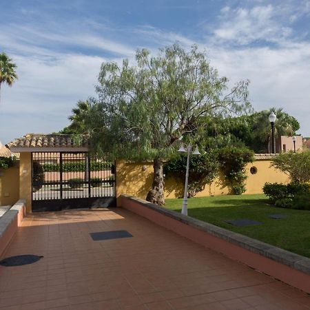 Apartamento Pink Mariposas Chiclana de la Frontera Exterior photo