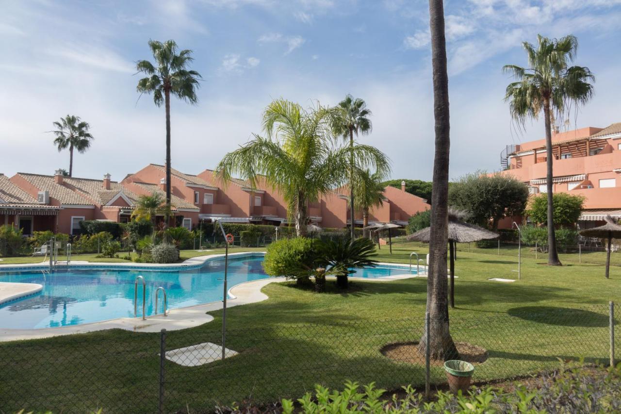Apartamento Pink Mariposas Chiclana de la Frontera Exterior photo